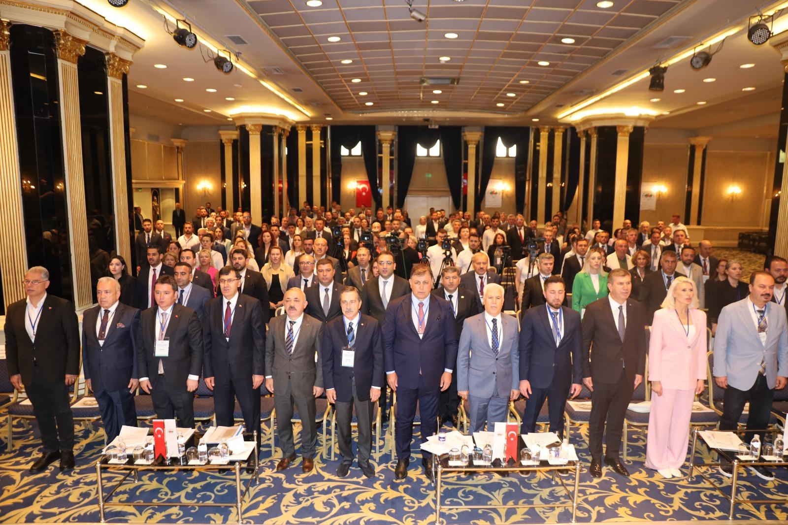 İzmir Büyükşehir Belediye Başkanı Dr. Cemil Tugay, Sağlıklı Kentler Birliği Başkanı oldu.  “İklim krizi ile mücadele için yerel eylem planları oluşturacağız”