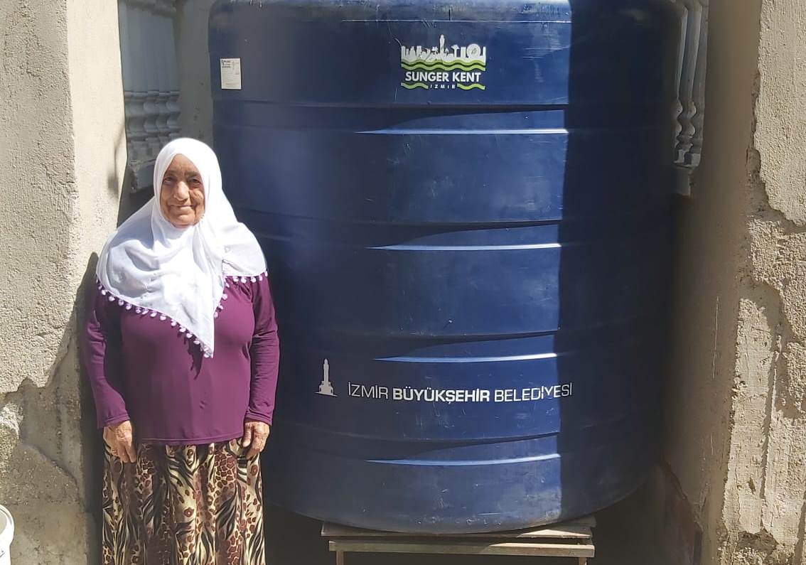 Pet şişeyle yağmur suyu topluyordu şimdi Sünger Kent gönüllüsü oldu
