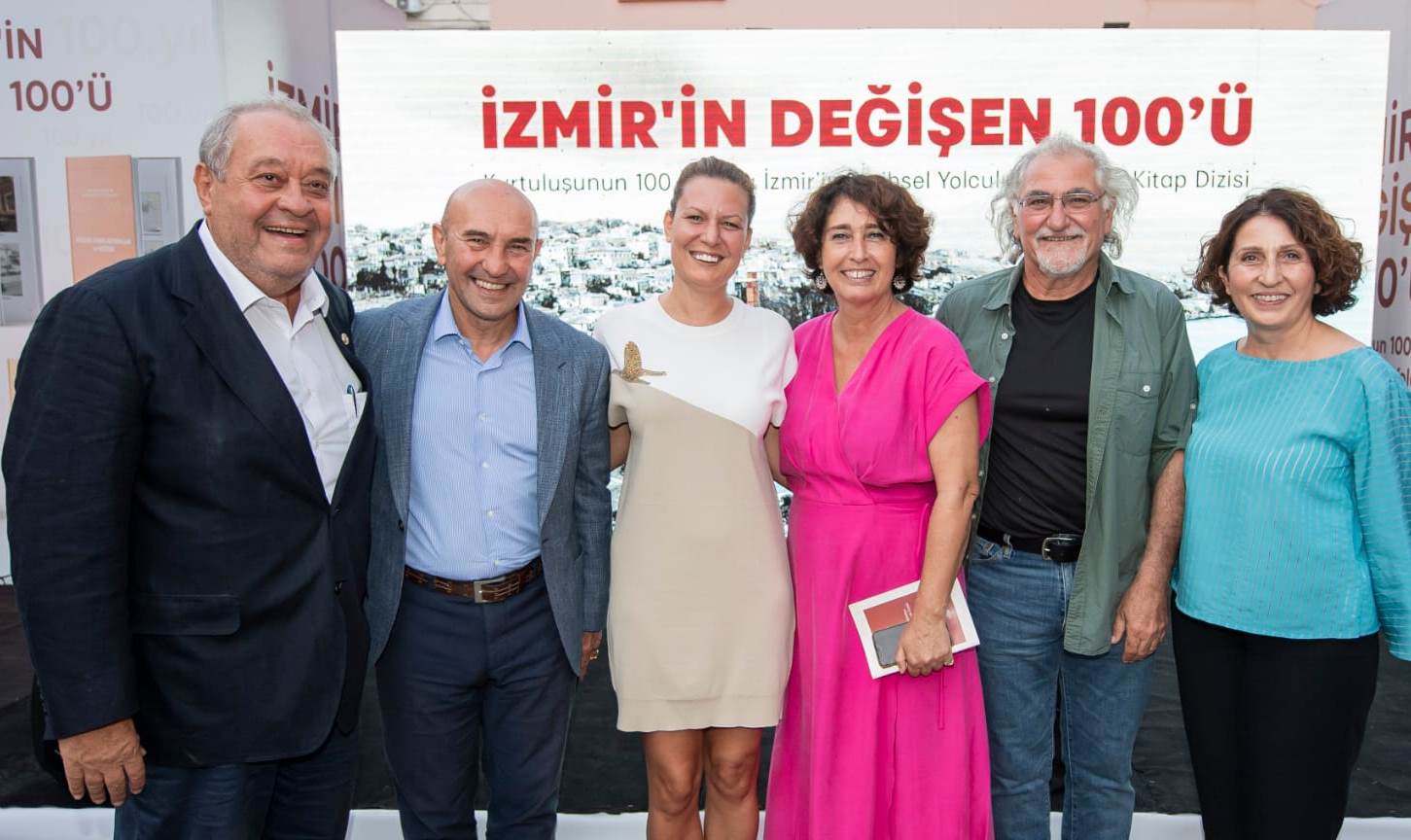 Kurtuluşun 100. yılında İzmir Kitap Serisi tanıtıldı İzmir’in 100 yıllık külliyatı kitaplaştırıldı 