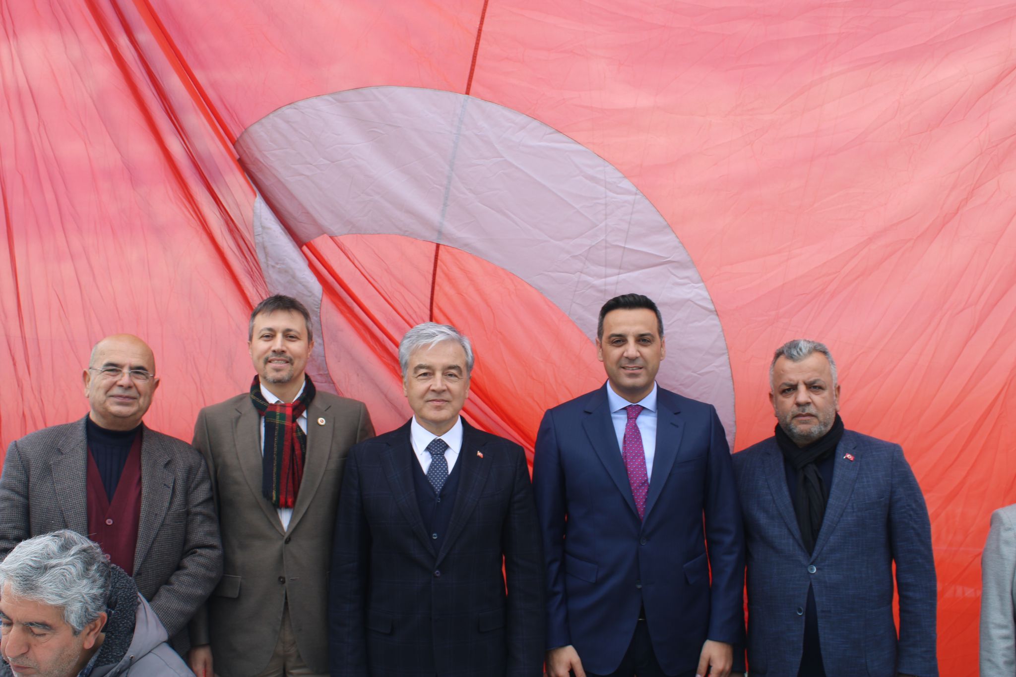 Murat Gökçekaya: Demokrasiye aşığız