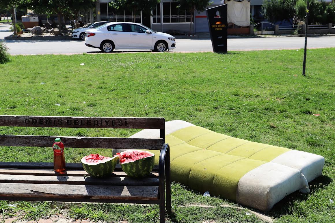 Bu kadarı da Pes doğrusu. Parkta üzücü görüntüler: Şehir magandaları yine zarar verdi