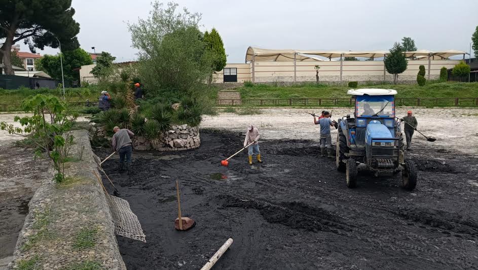 Kültürpark Gölet Temizleniyor