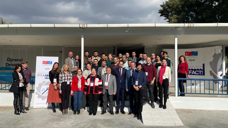 Ege Teknopark,  İzmir'de yeni bir teknoloji üretme merkezini hayata geçiriyor