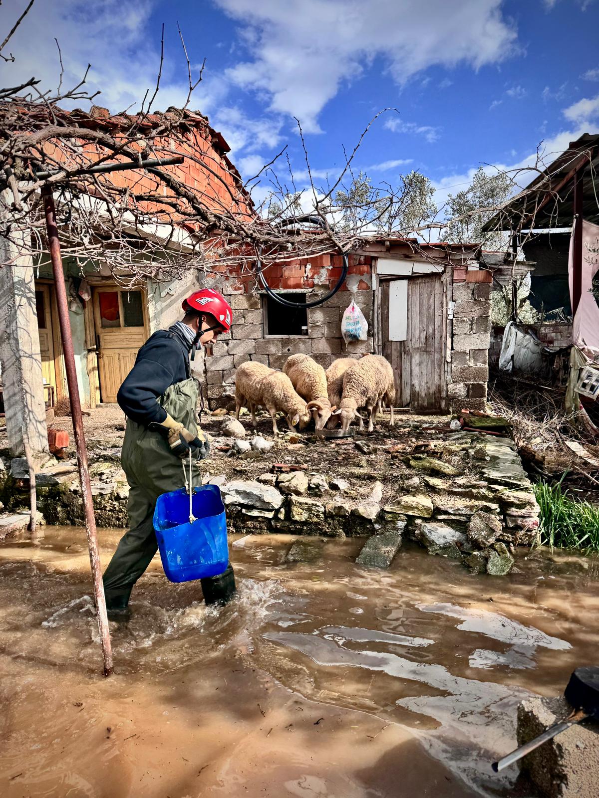 İzmir’de umudu büyüten görüntüler
