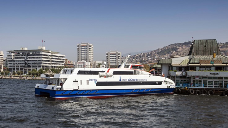 İZDENİZ 15 dakikada bir sefer düzenine dönüyor