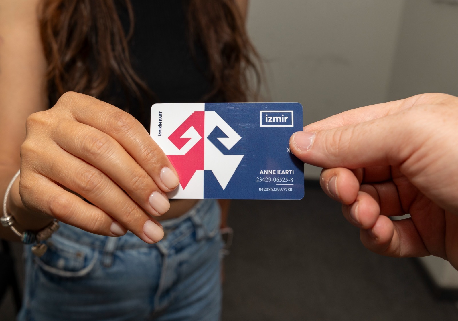 İzmirli kadınların “Anne Kart” mutluluğu