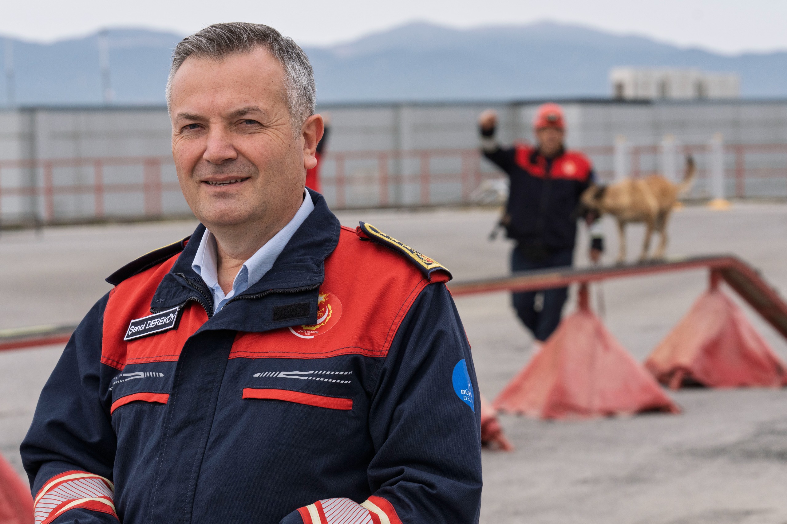 İki kardeş afetlerde mucize yaratıyor