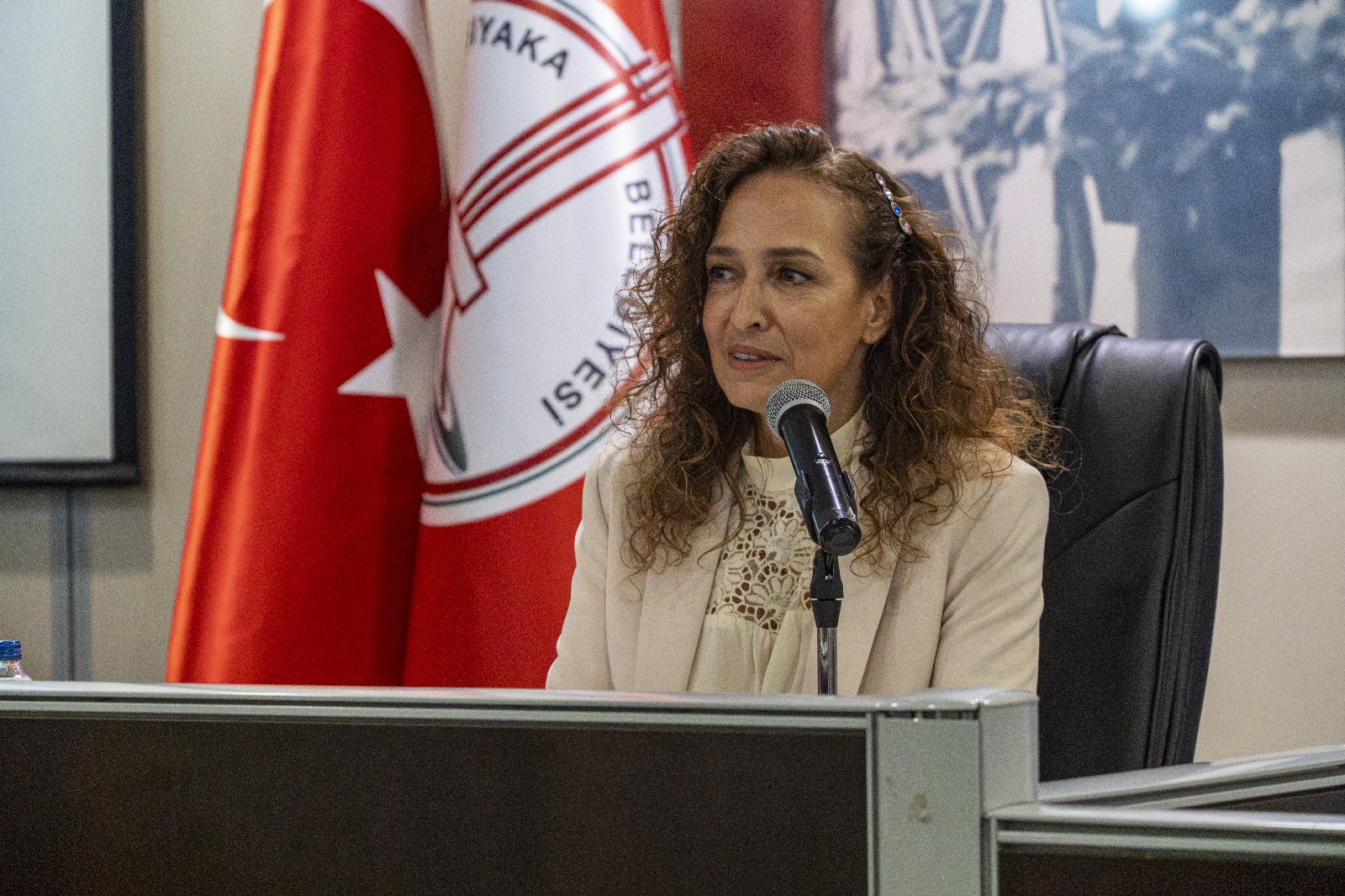 Başkan Ünsal’dan “mali zorluk” mesajı: “Yalnız bir belediyeyiz ama yılmadık, yılmayacağız”