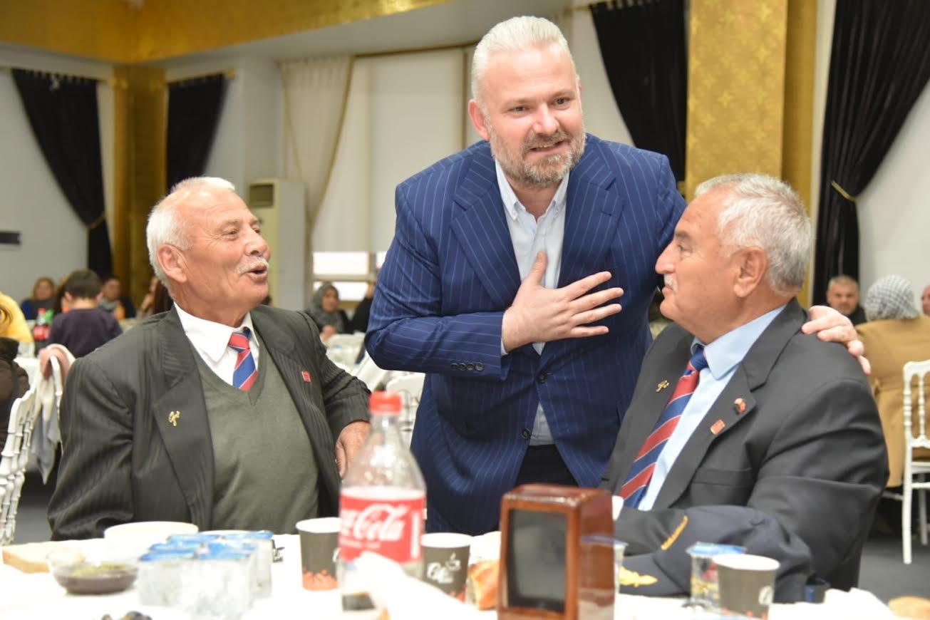 MENEMEN’DE ŞEHİT YAKINLARI VE GAZİLER İFTARDA BULUŞTU  “SİZLER ŞEHİTLERİMİZİN BİZE YADİGARISINIZ”