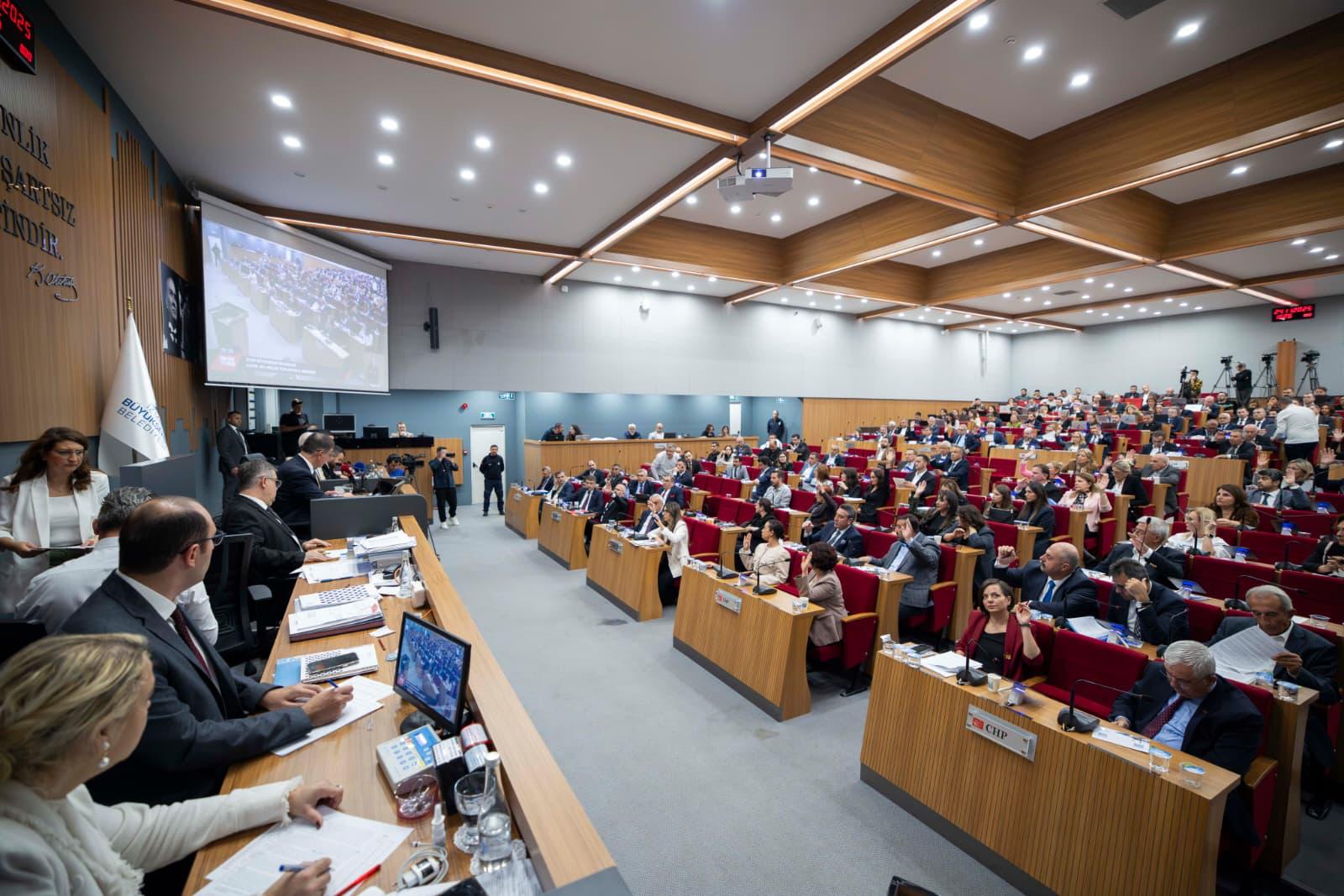 İZBAN’da indirim, ulaşımda “genç tarife” dönemi 