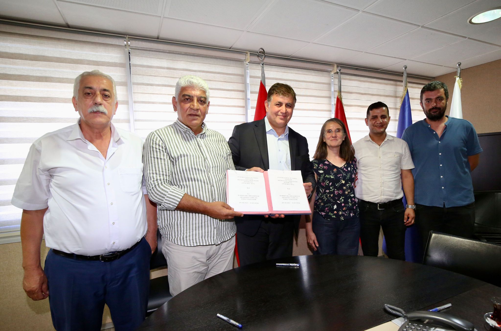 Karşıyaka’da yüzleri güldüren toplu iş sözleşmesi imzalandı