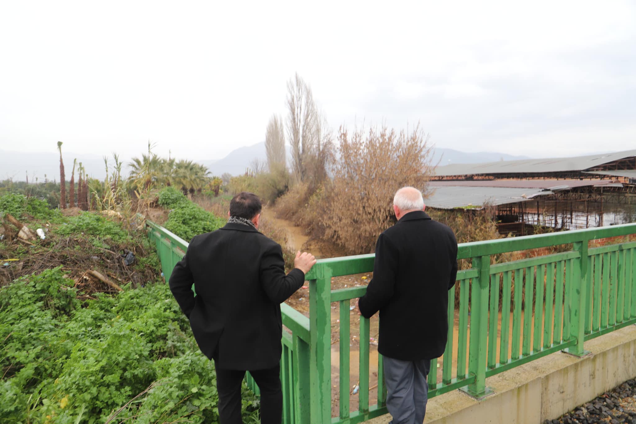 Başkan Turan aşırı yağışlardan etkilenen üreticilerin yanında