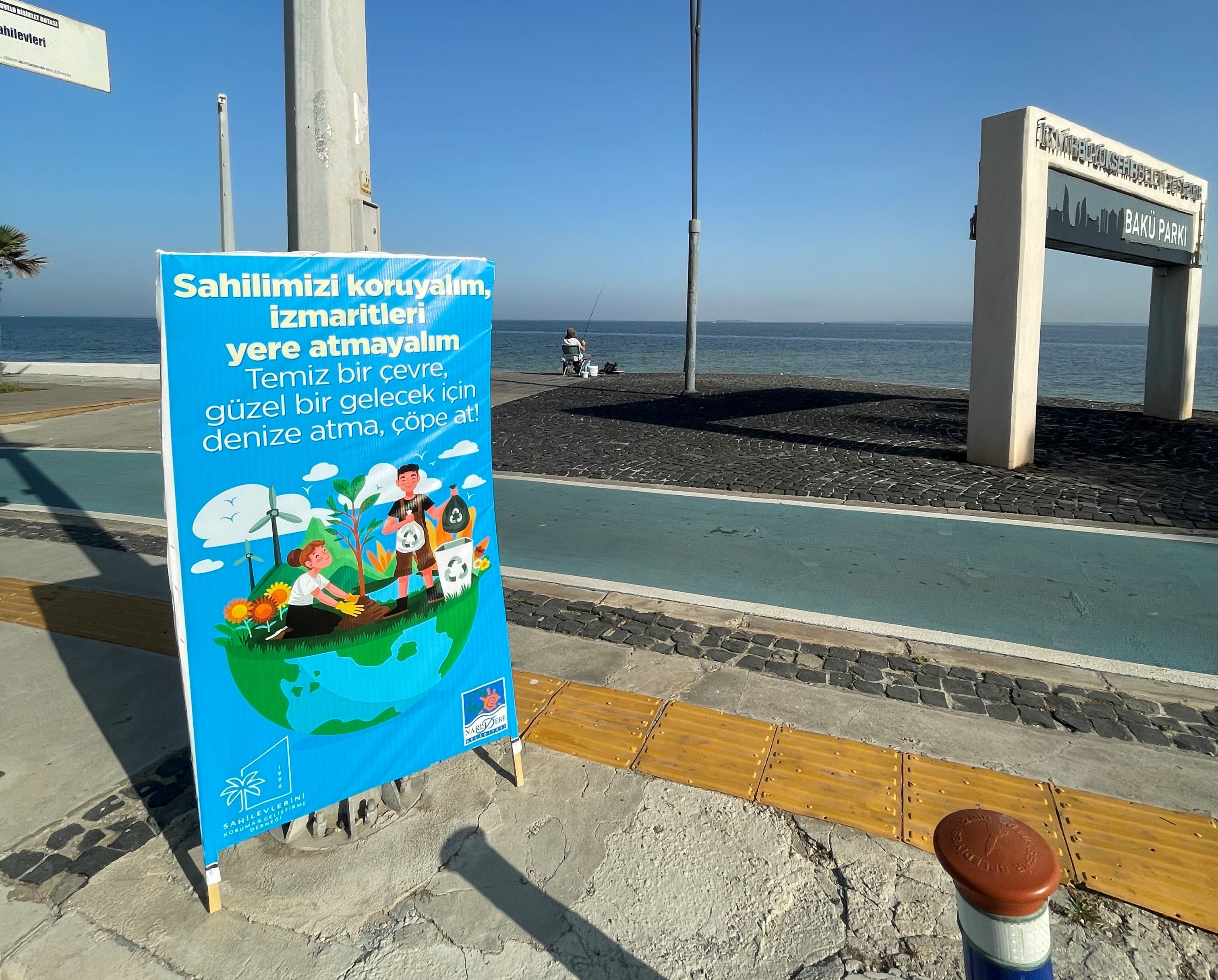 TEMİZ BİR ÇEVRE İÇİN YERE ATMA, ÇÖPE AT