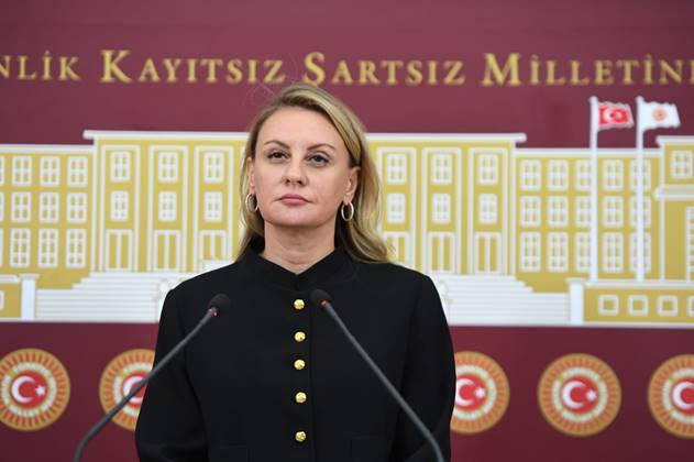 İZMİR MİLLETVEKİLİ ÖSEN:“KADINLARA VE ÇOCUKLARA KARŞI ARTAN ŞİDDET OLAYLARINDA HÜKÜMET ÜÇ MAYMUNU OYNUYOR”