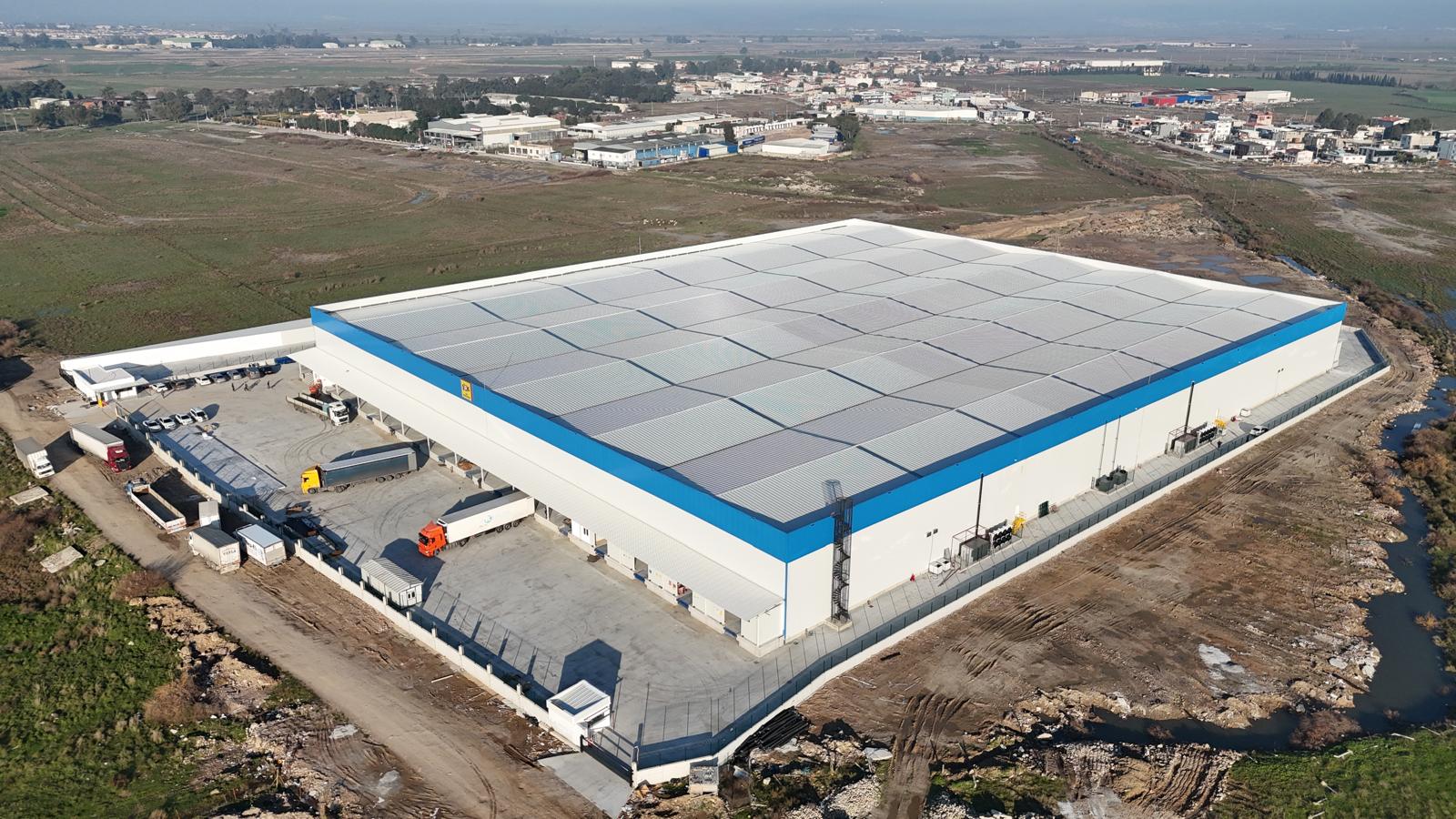 MHP Çiğli’den dikkati çeken iddia: ‘Zincir marketin tarım arazisine depo yapmasına izin mi verildi!’