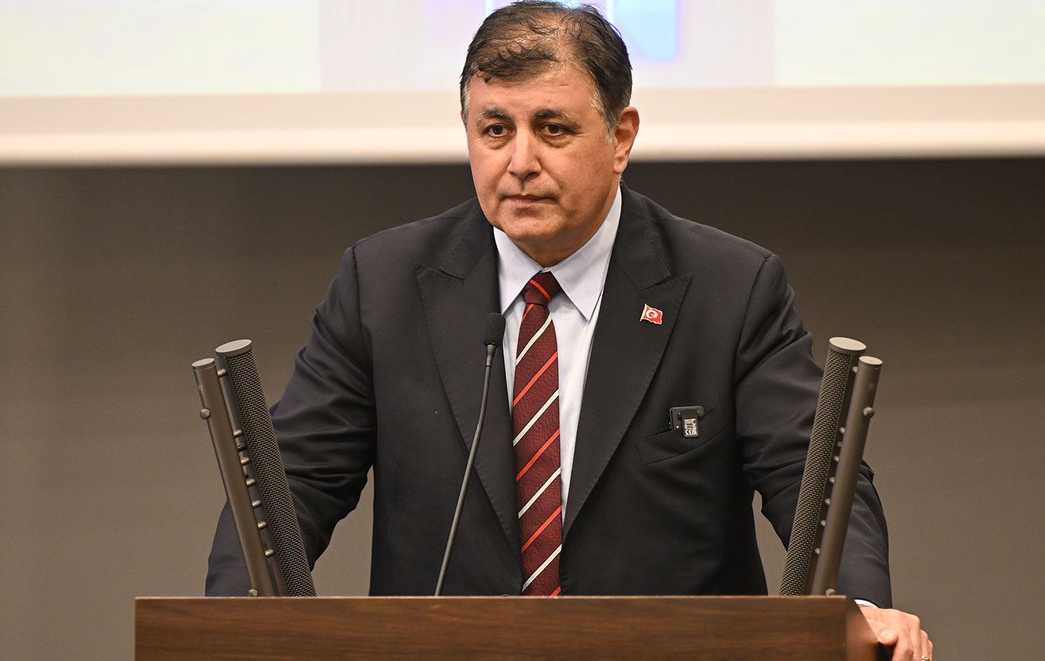 Cemil Tugay’dan çalışanlara mesaj: “Toplu sözleşme imzalanmazsa kazanılmış haklar da tehlikeye girer”