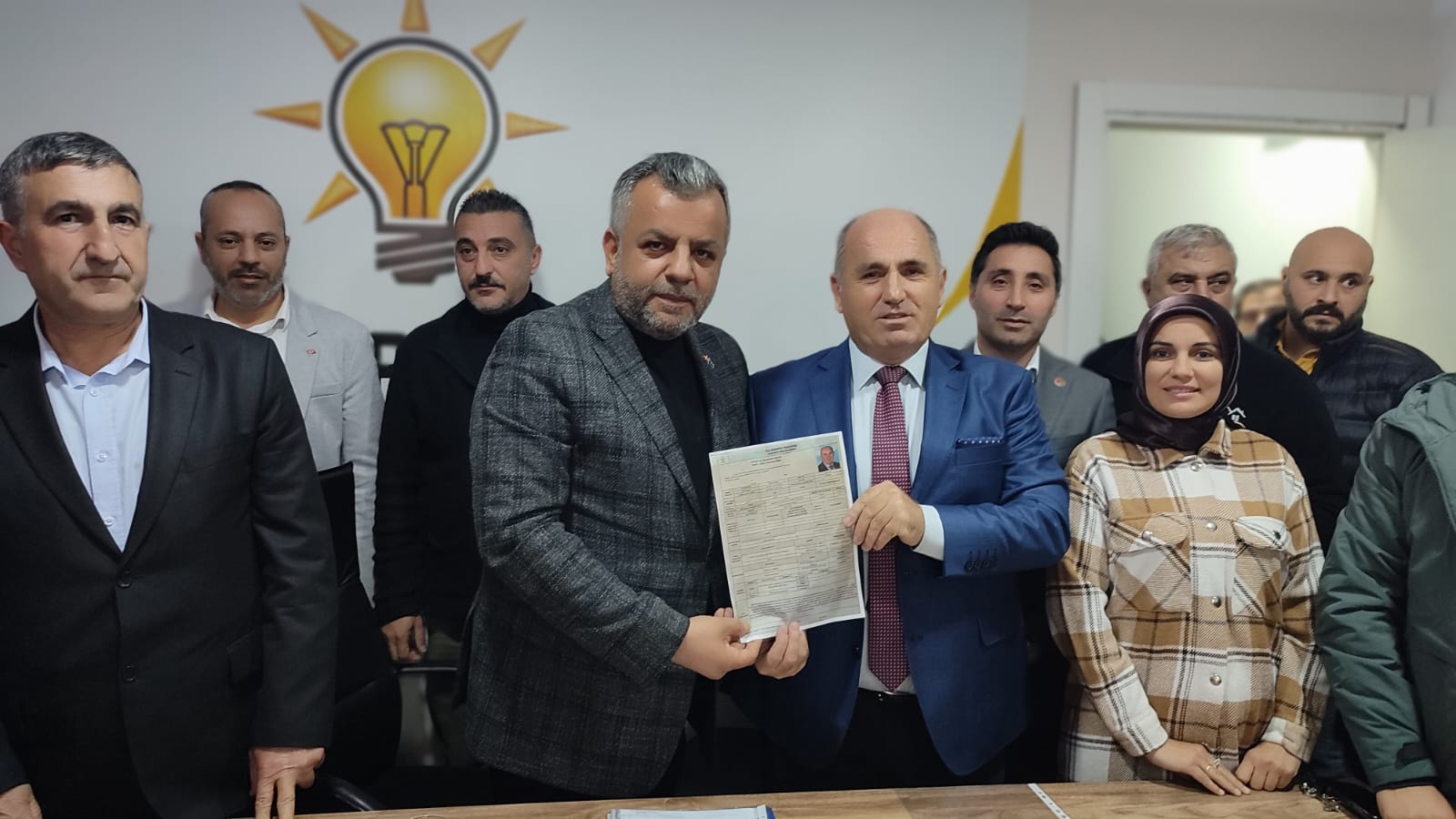 Mehmet Ali Kalafat, Ak Parti'den Çiğli Belediyesi başkan aday adaylığı için başvurusunu yaptı…