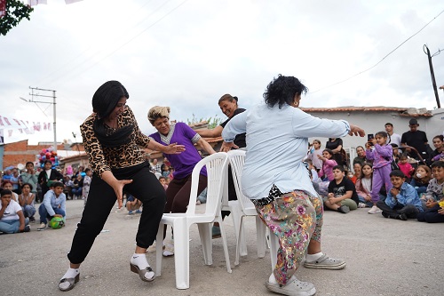 MENEMEN’DE HIDIRELLEZ COŞKUSU YAŞANDI
