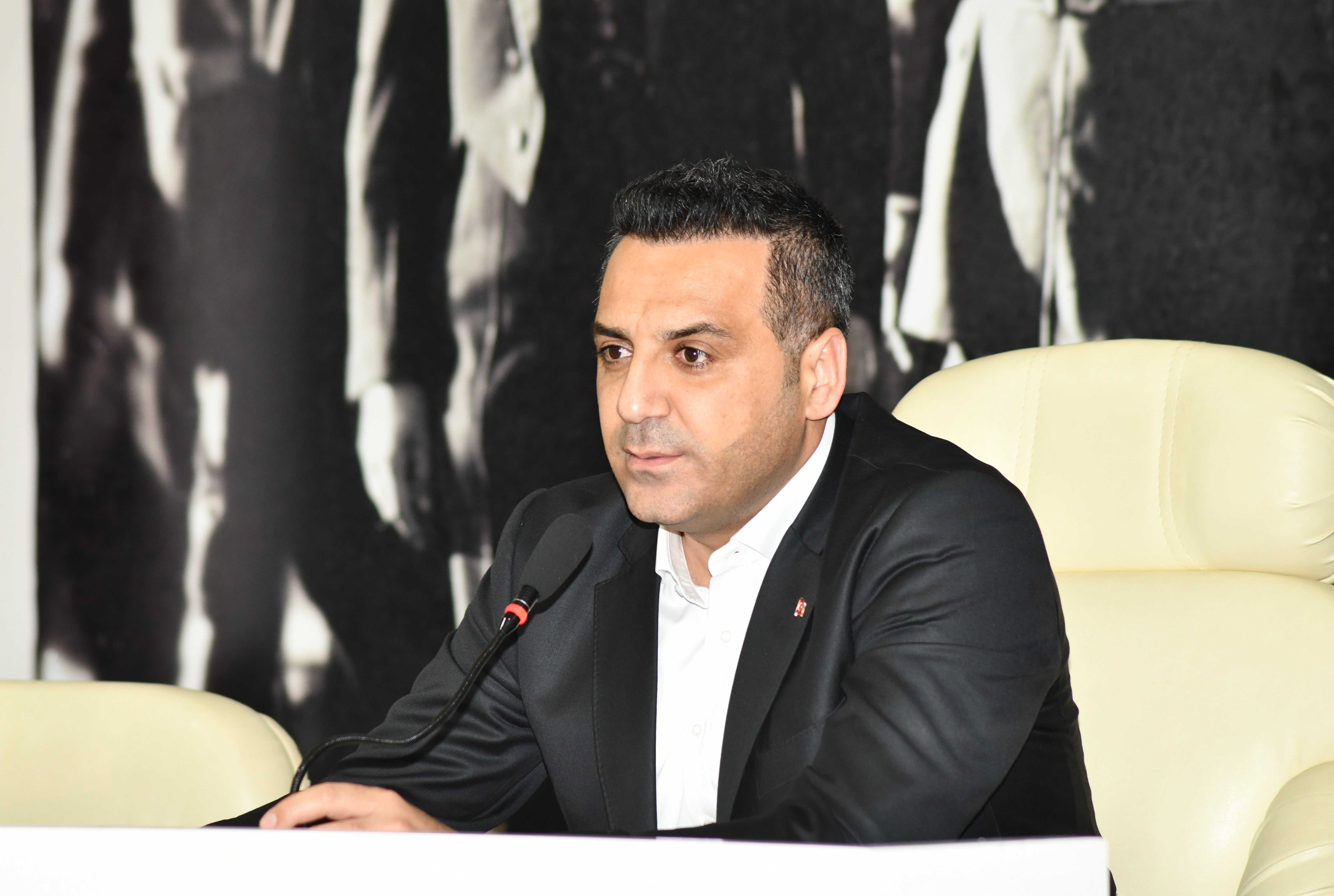 Başkan Yıldız’dan TİS açıklaması Çiğli Belediye Başkanı Onur Emrah Yıldız;  “Gerçekçi ve sürdürülebilir bir artış”