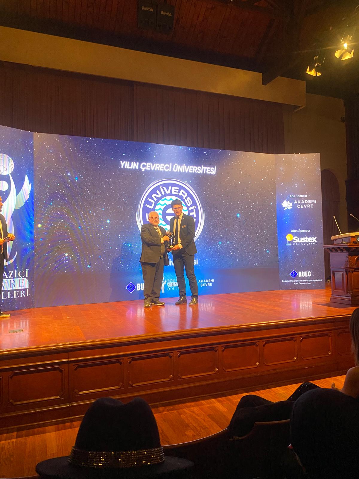 Ege Üniversitesi  “En Çevreci Üniversite” ödülüne layık görüldü