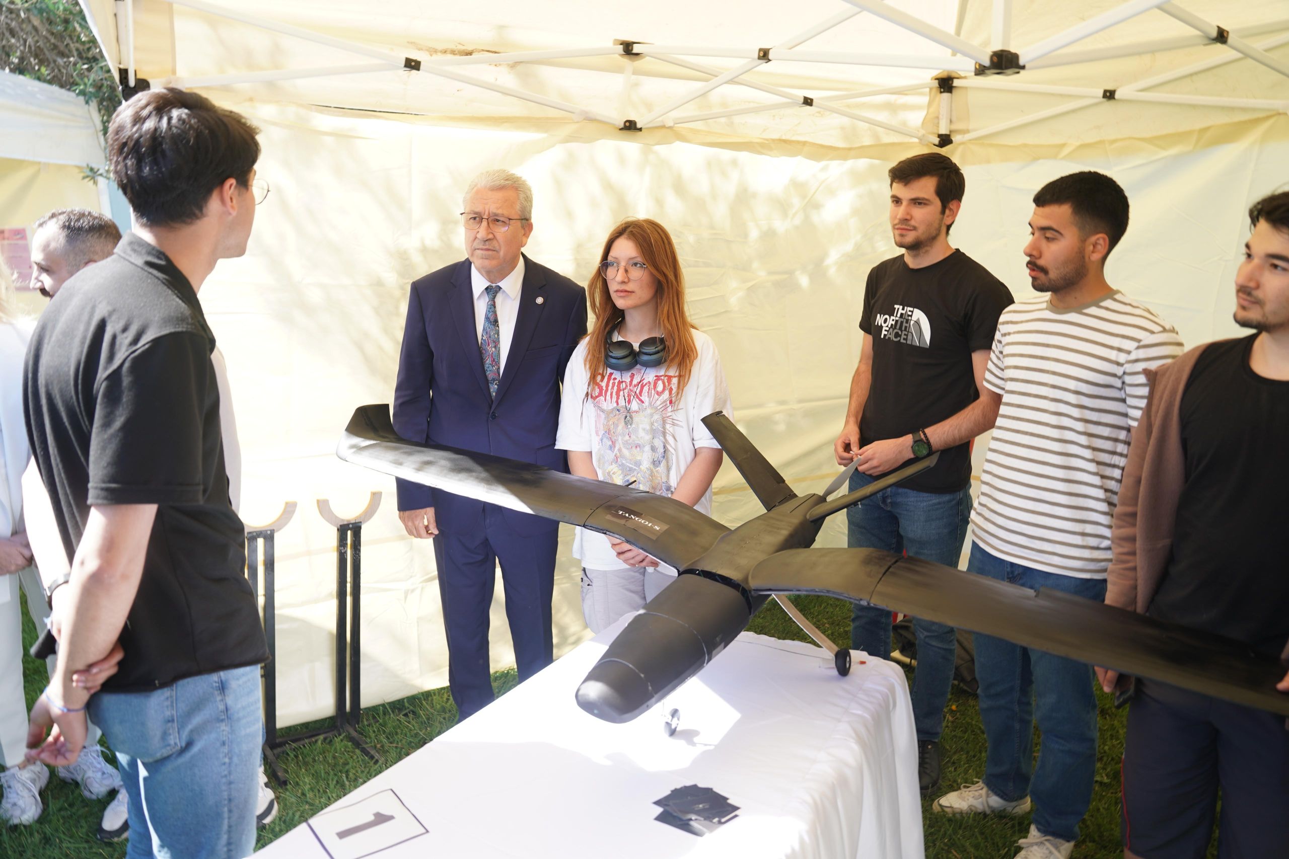 Egeli gençlerin tasarladığı İHA,  TEKNOFEST'te havalanacak