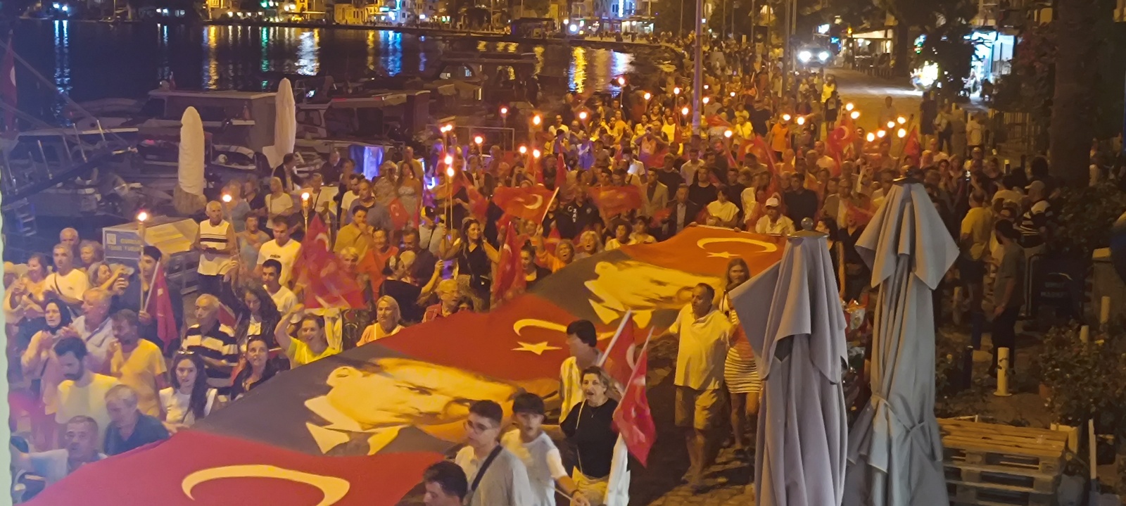 FOÇA KURTULUŞUNUN 102 YILINI KUTLADI