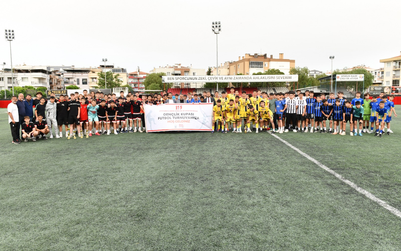 Çiğli’de 19 Mayıs coşkusu sporla yaşandı