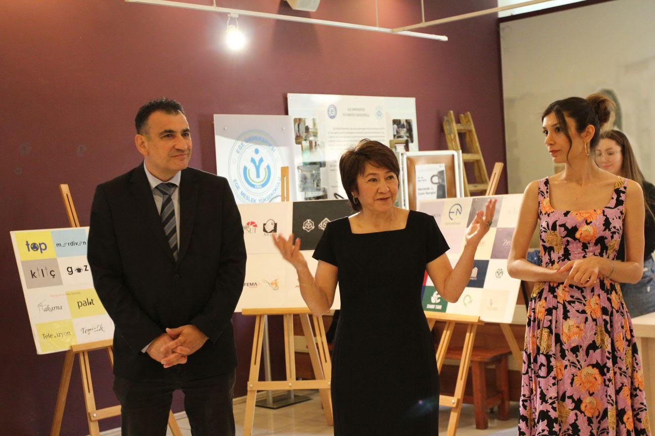 Egeli Grafik Tasarım öğrencilerinden yıl sonu sergisi   