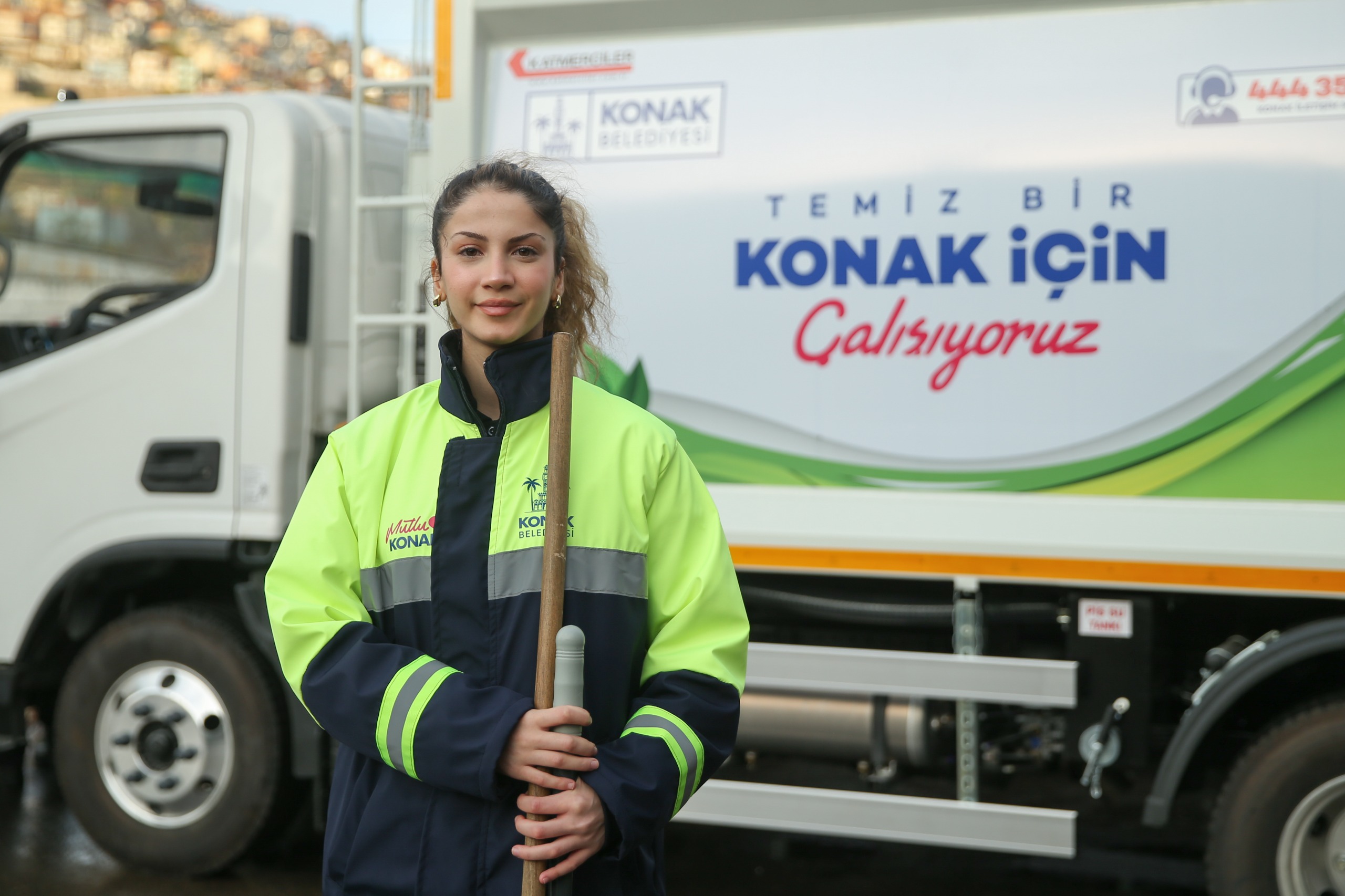 Konak’ın sokakları kadınlara emanet