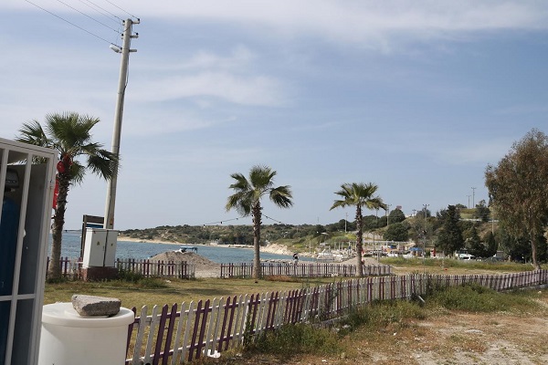 Foçalılardan Başkan Tugay’a Çağrı “Kumburnu Halkın Plajı Olarak Kalsın”