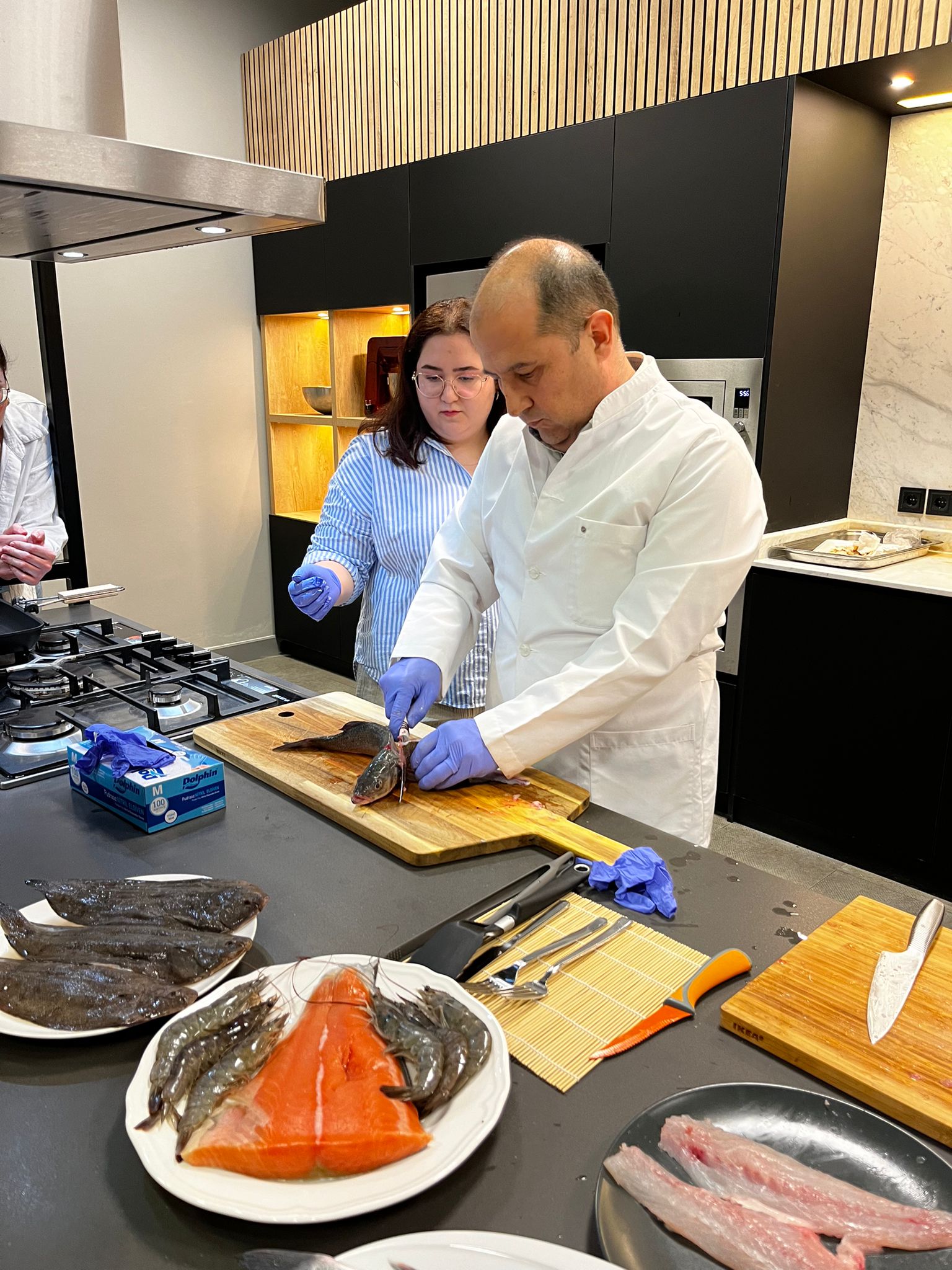 Prof. Dr. Dinçer, “Dünya bizim ürettiğimiz balığı tercih ediyor biz neden tüketmekte tereddüt ediyoruz ?”