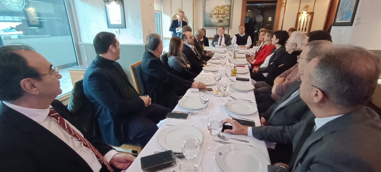 İzmirli Turizmciler “Fahiş Su Paraları Bize Anahtarları Teslim Ettirecek”