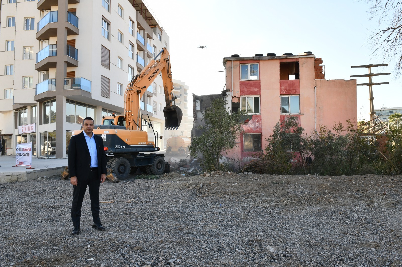 Metruk Binaların Yıkımı ile Çiğli'de Trafik Rahatlıyor