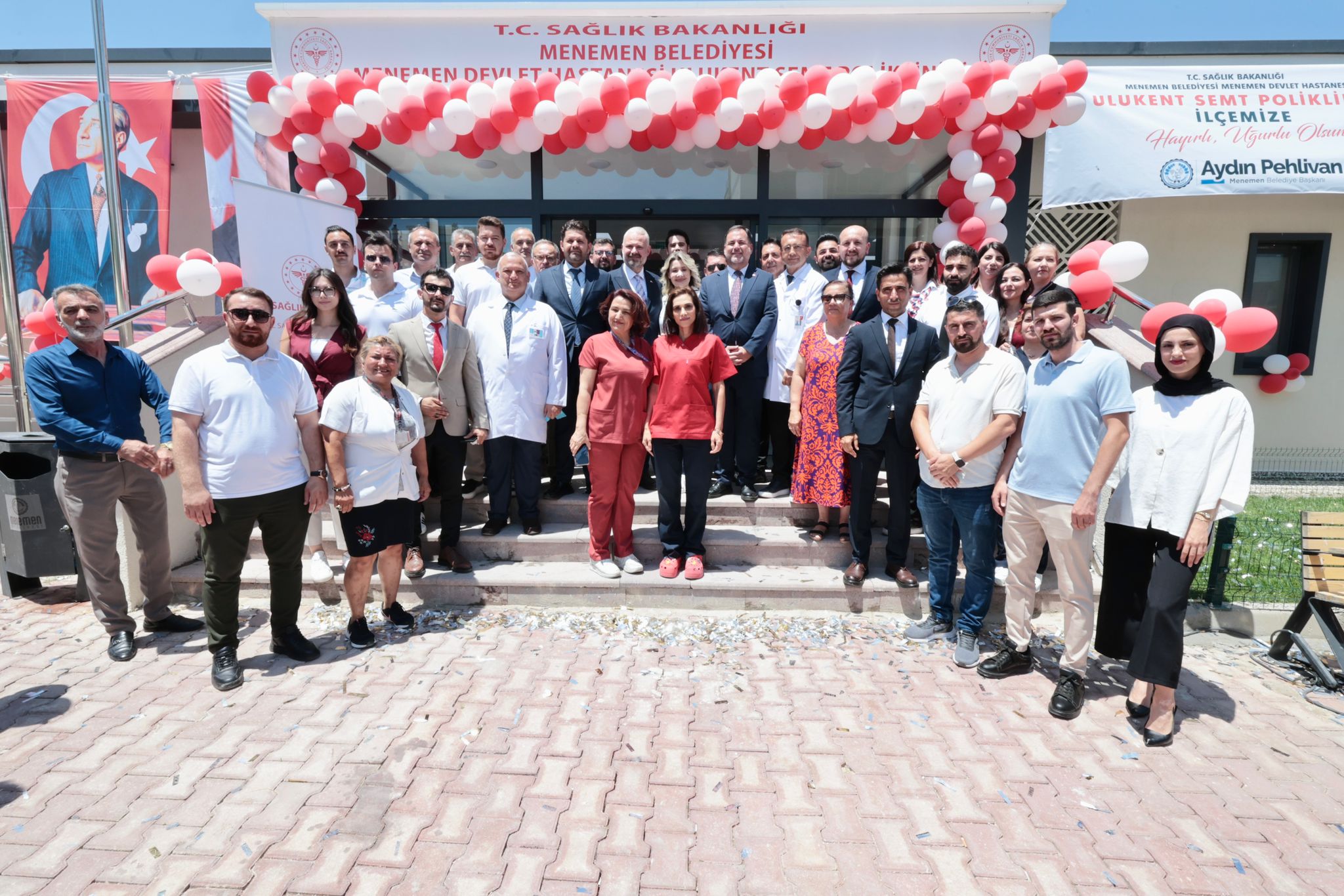 İzmir protokolü Menemen Ulukent Semt Polikliniği açılışında buluştu