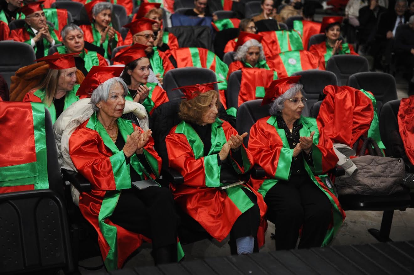 Karşıyaka Belediyesi 3. Yaş Üniversitesi’nde yeni dönem başlıyor!