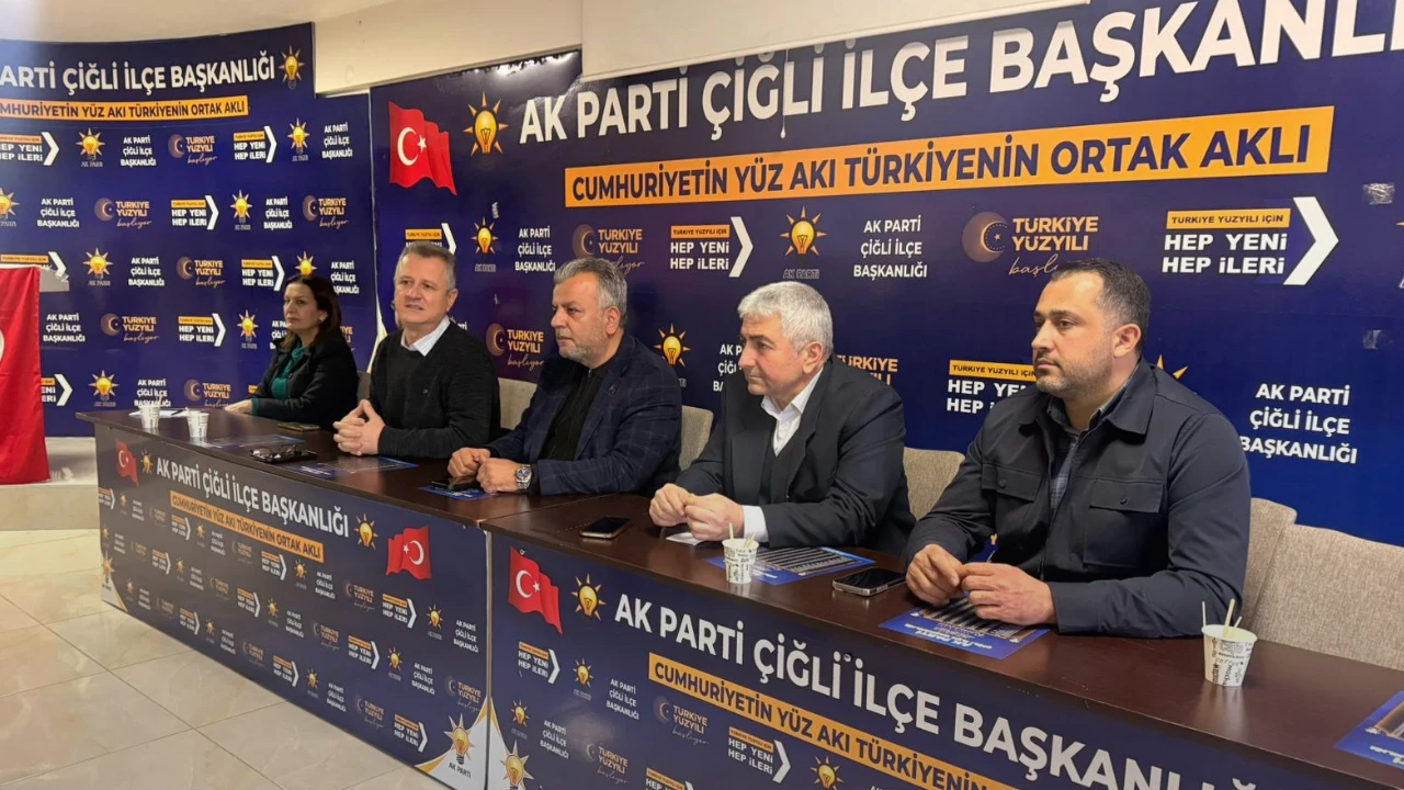 AK Parti Çiğli’de Köyiçi planlarını izlemeye aldı