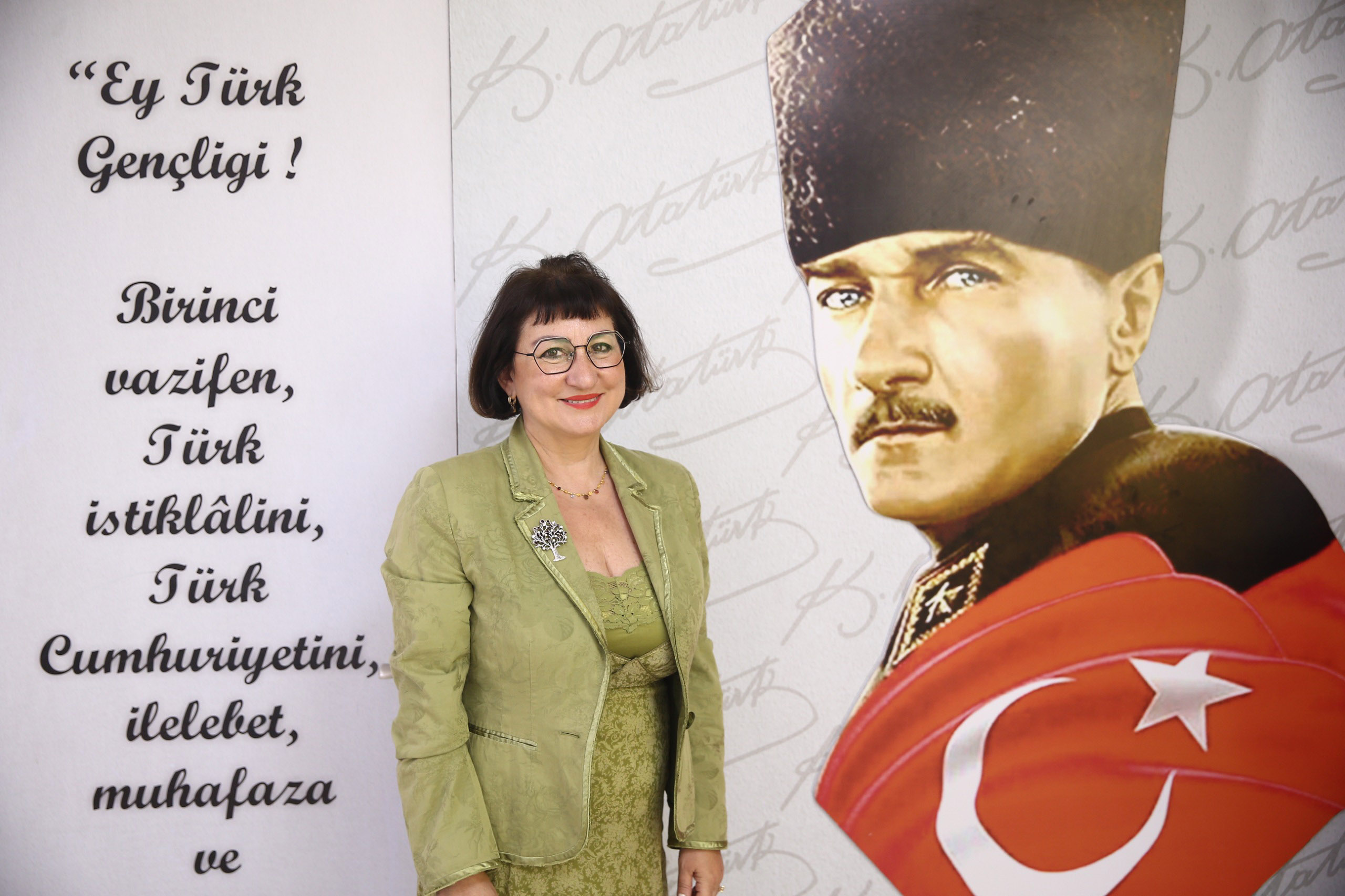 İzmir iş dünyası temsilcilerinden 30 Ağustos kutlaması