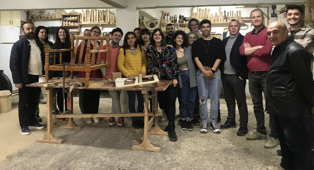 Mobilya Akademi'ye yoğun ilgi