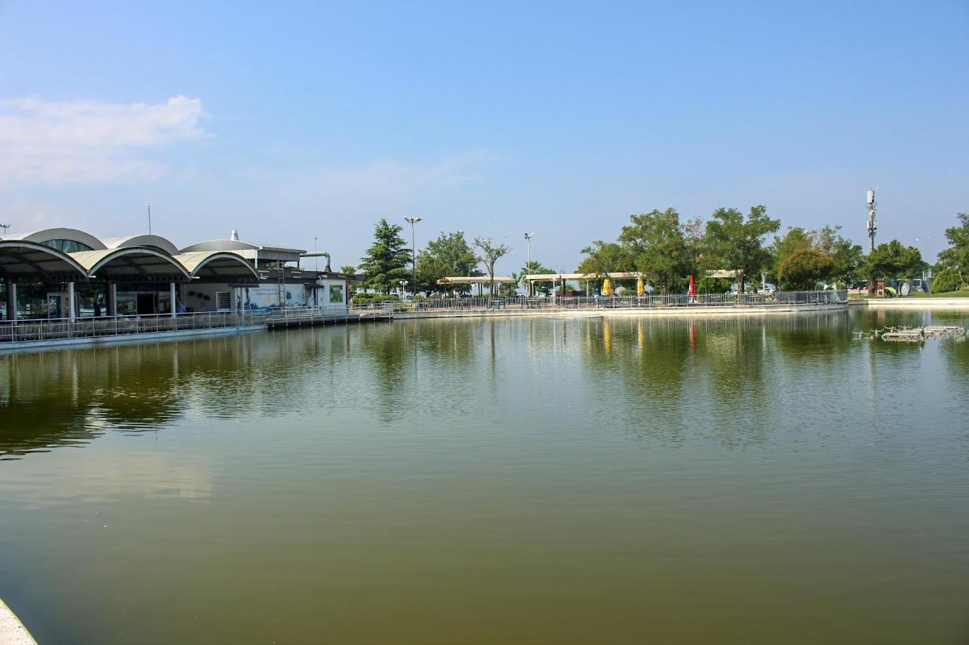 Karşıyaka Belediyesi, sivrisineğe karşı biyolojik yöntemlerle mücadele ediyor