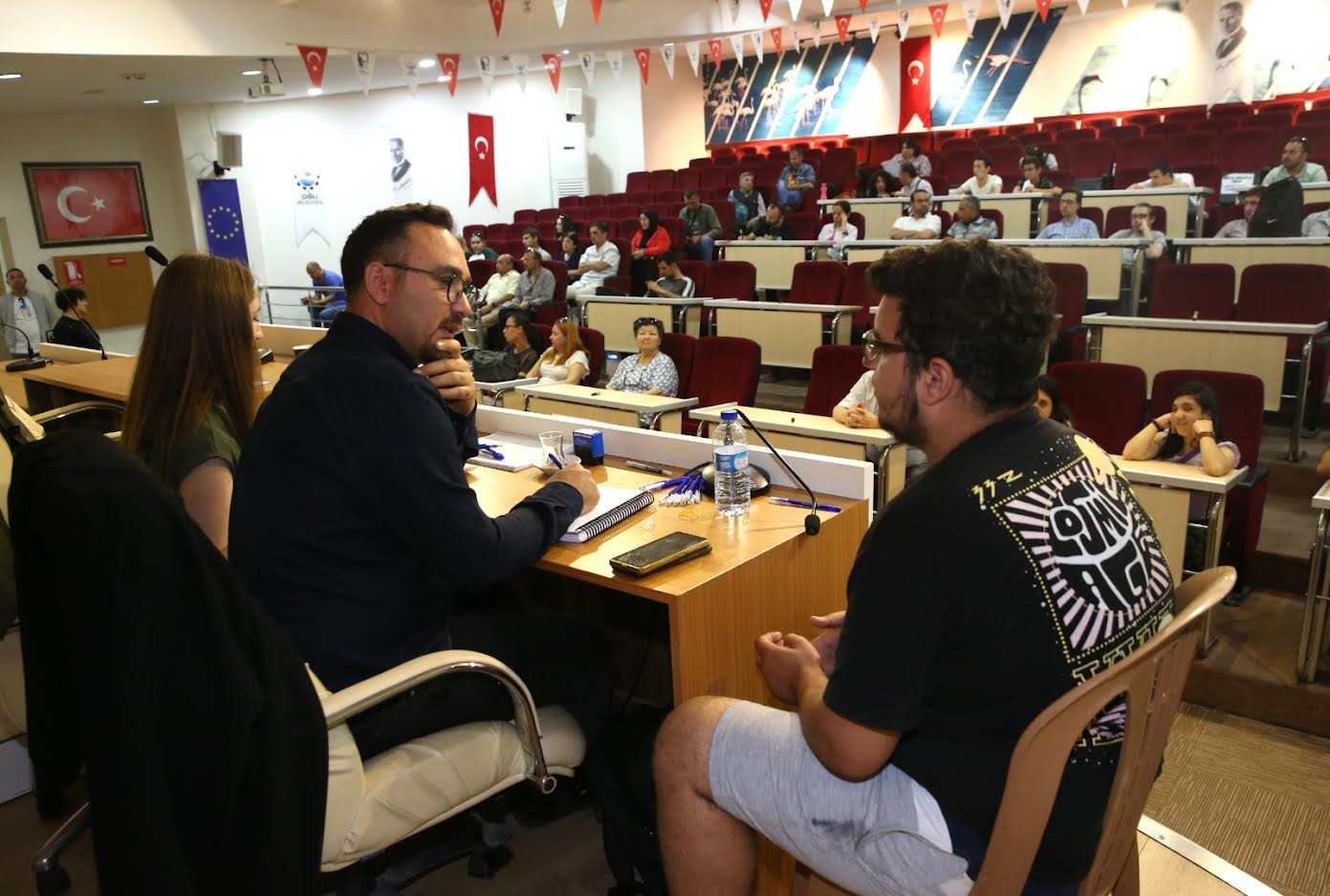 Belediyesi'nden İstihdama Büyük Destek: Kadınlara Özel Eğitim ve İş İmkanları  Çiğli’de 1 yılda 4 bin 292 kişi istihdama katıldı