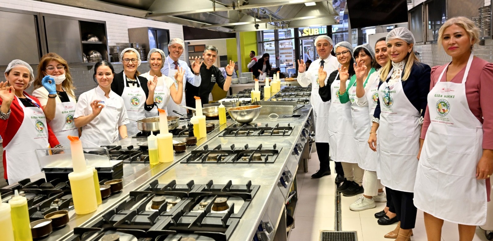 Dünya Gıda Günü'nde Anlamlı Etkinlik; Bayat Ekmekler Eşsiz Lezzetlere Dönüştürüldü