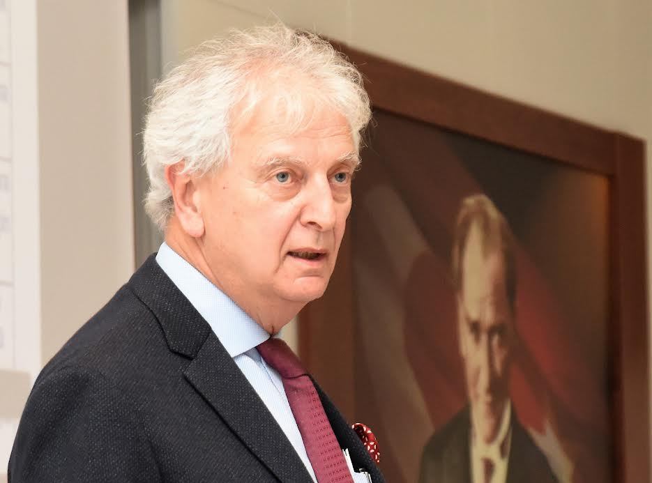 “9 EYLÜL, TARİHİN AKIŞINI DEĞİŞTİREN BİR ZAFERİN MİHENK TAŞIDIR”