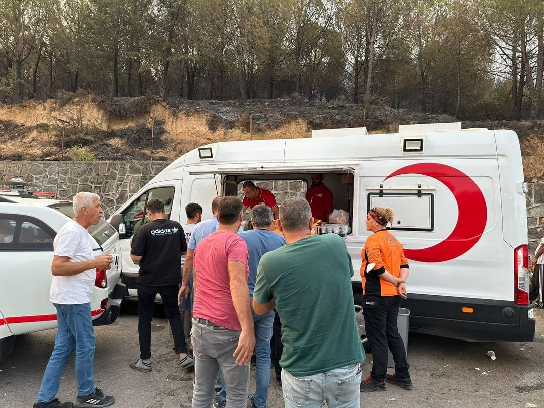 PERSONEL VE GÖNÜLLÜLERLE DESTEK