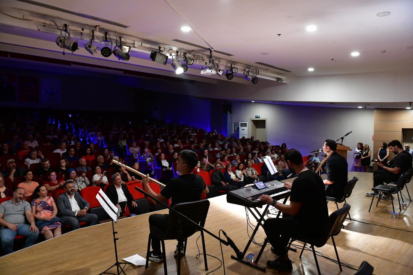 Bozkırın Son Tezenesi Neşet Ertaş, vefatının 13. yılında Çiğli’de anıldı