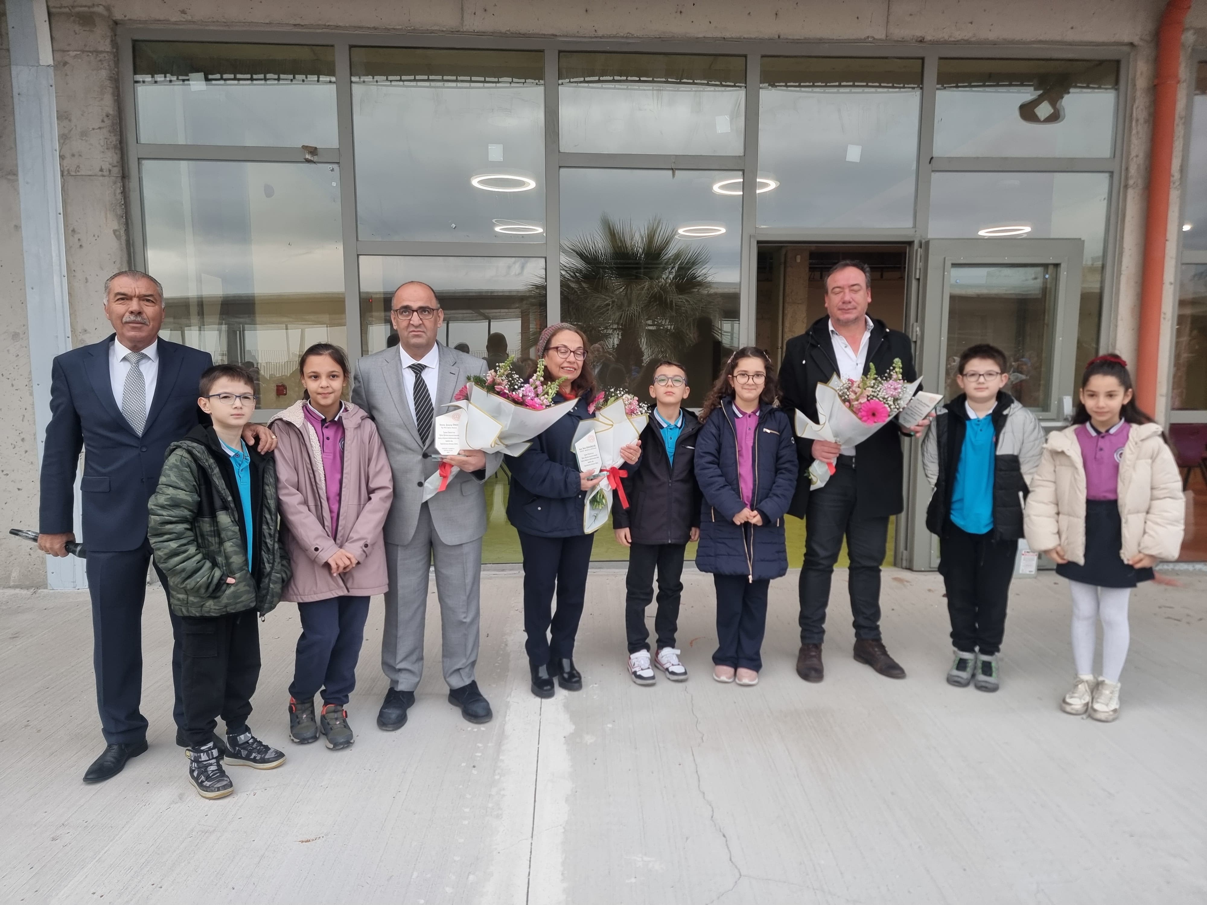 Çiğli’de Bir İlk, Çevre Dostu Okul… Egekent İlkokulu Törenle Açıldı.