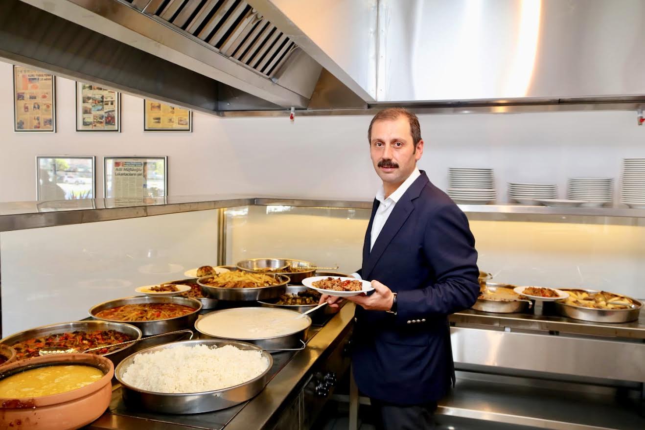 3. kuşak lokantacı Okyay’dan Kent Lokantası değerlendirmesi; Okyay: “Kaş yapayım derken göz çıkarıyorlar”