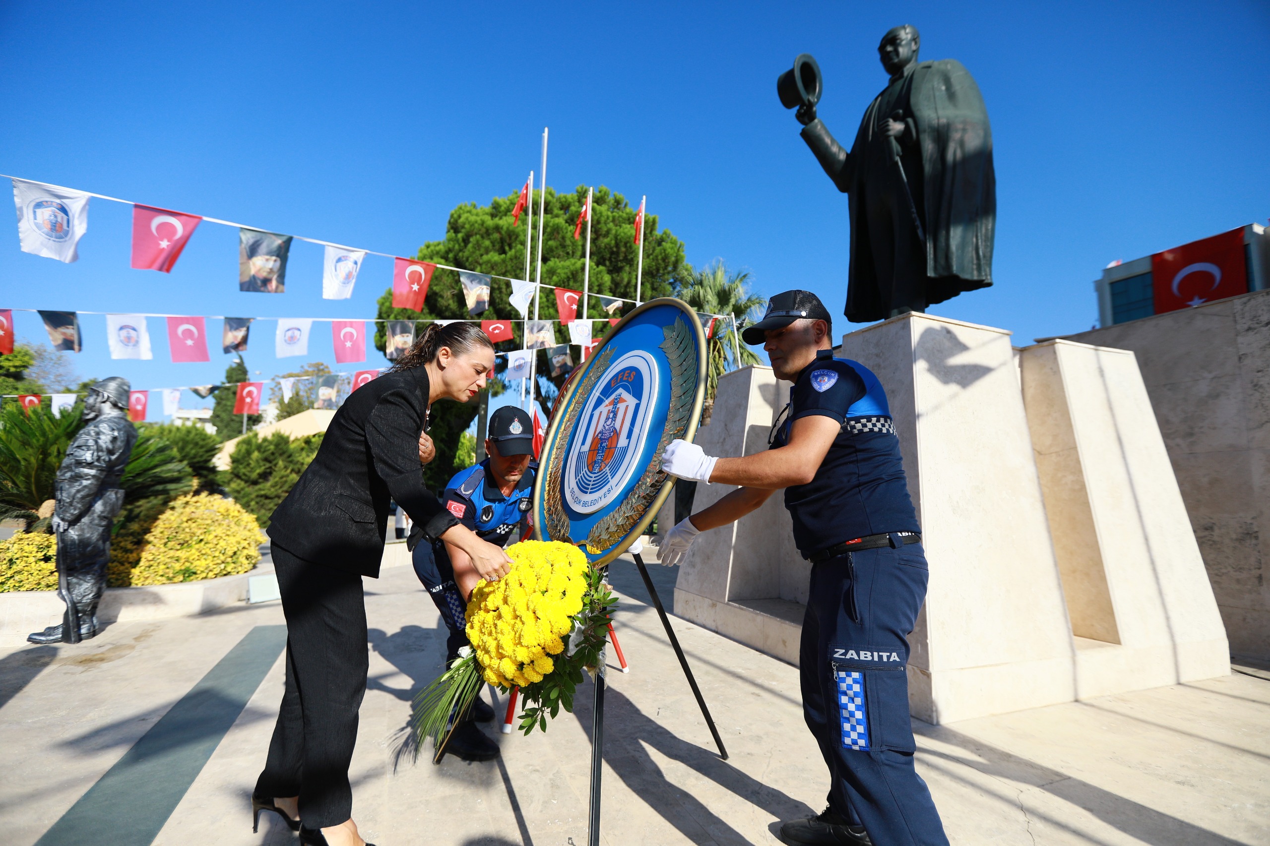 Başkan Filiz Ceritoğlu Sengel: Efes Selçuk “Tek sevdamız Atatürk” diyenlerindir …
