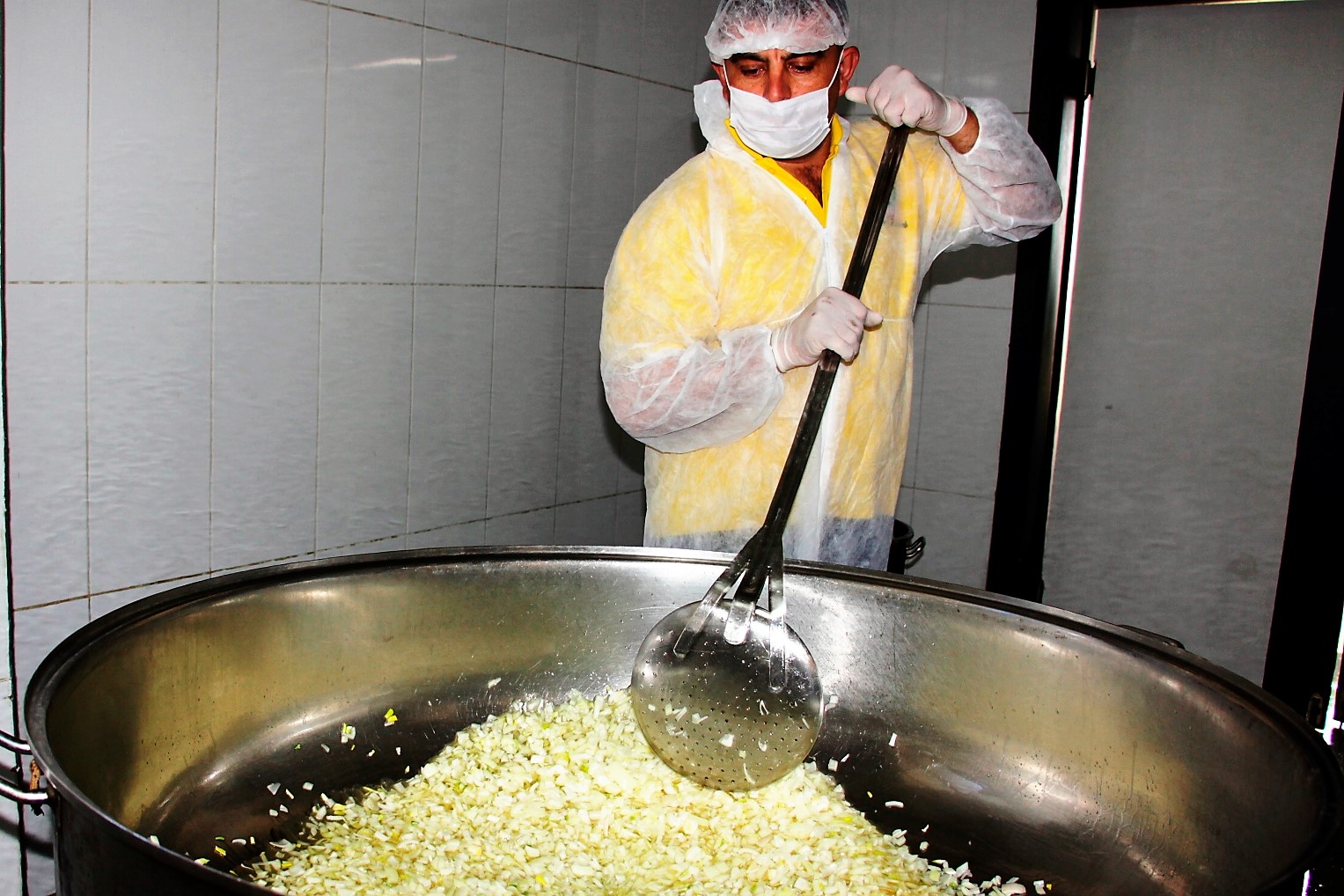 Ödemiş Belediyesi Ramazan'da 5 bin kişiye sıcak yemek verecek