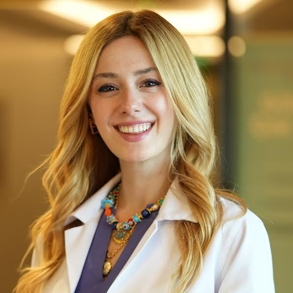 GÜLÜMSEMENİZ İŞE ALIM SÜRECİNİZİ ETKİLEYEBİLİR