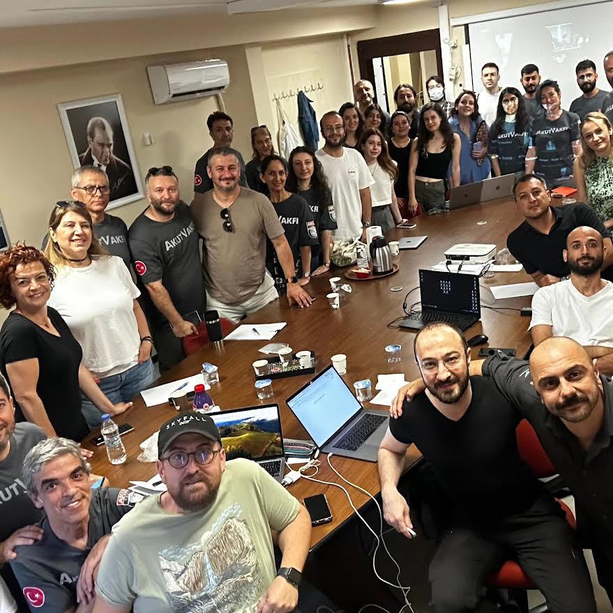 7.2 İZMİR DEPREMİ İÇİN AFET PLATFORMU TATBİKAT YAPTI